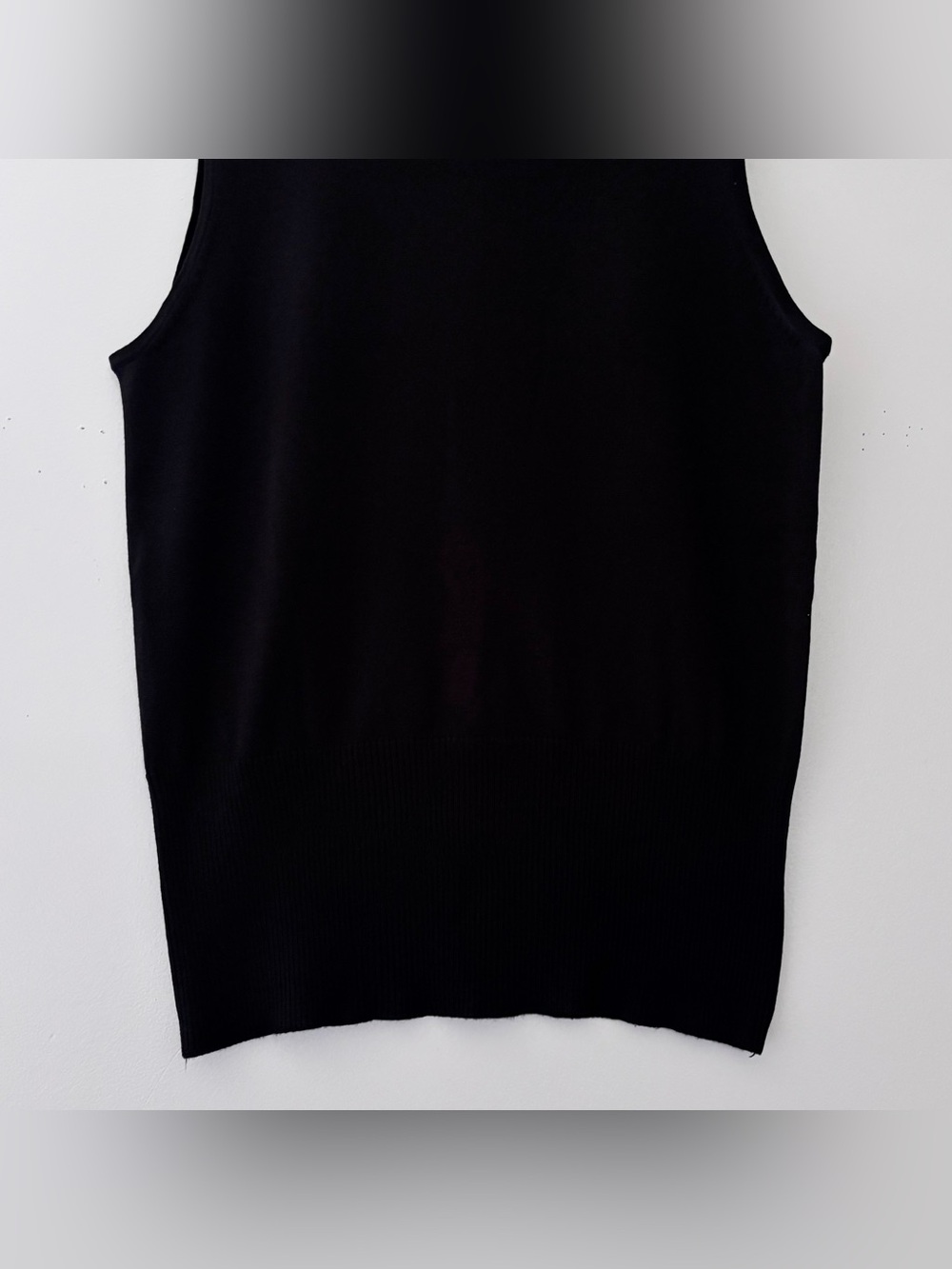 VTG Harold’s 90’s Fur Collar Tank Top - Picture 5 of 6